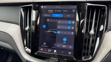 Volvo XC60 2.0 T8 [455] PHEV Ultra Dark 5dr AWD Geartronic Estate